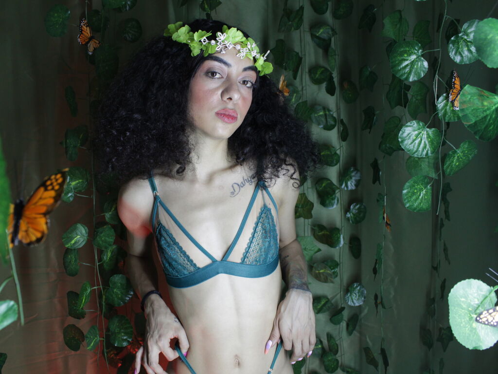 CurlyWeeds